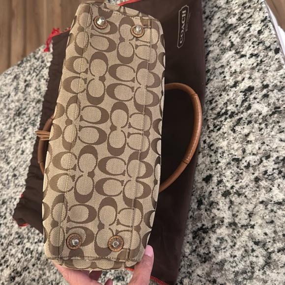 Coach Purse - Picture 6 of 9